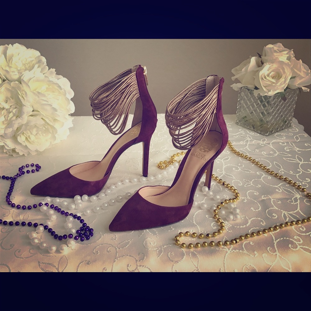 NWB Vince Camuto heels
